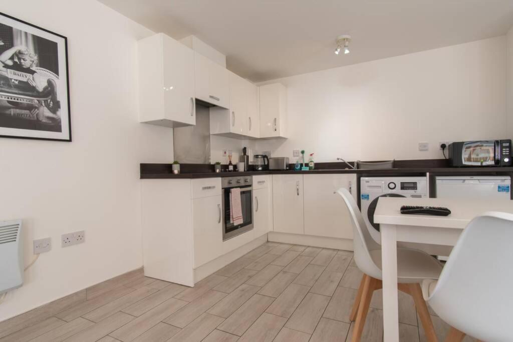 Studio ✧ High Street - Bournemouth Leilighet Eksteriør bilde